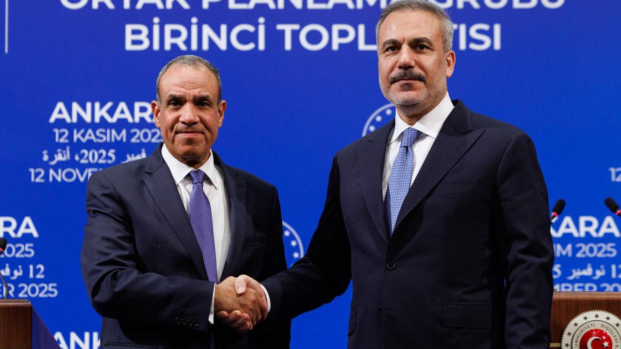 Fidan: Ticaret hacmini 15 milyar dolara çıkarmak için çalışıyoruz