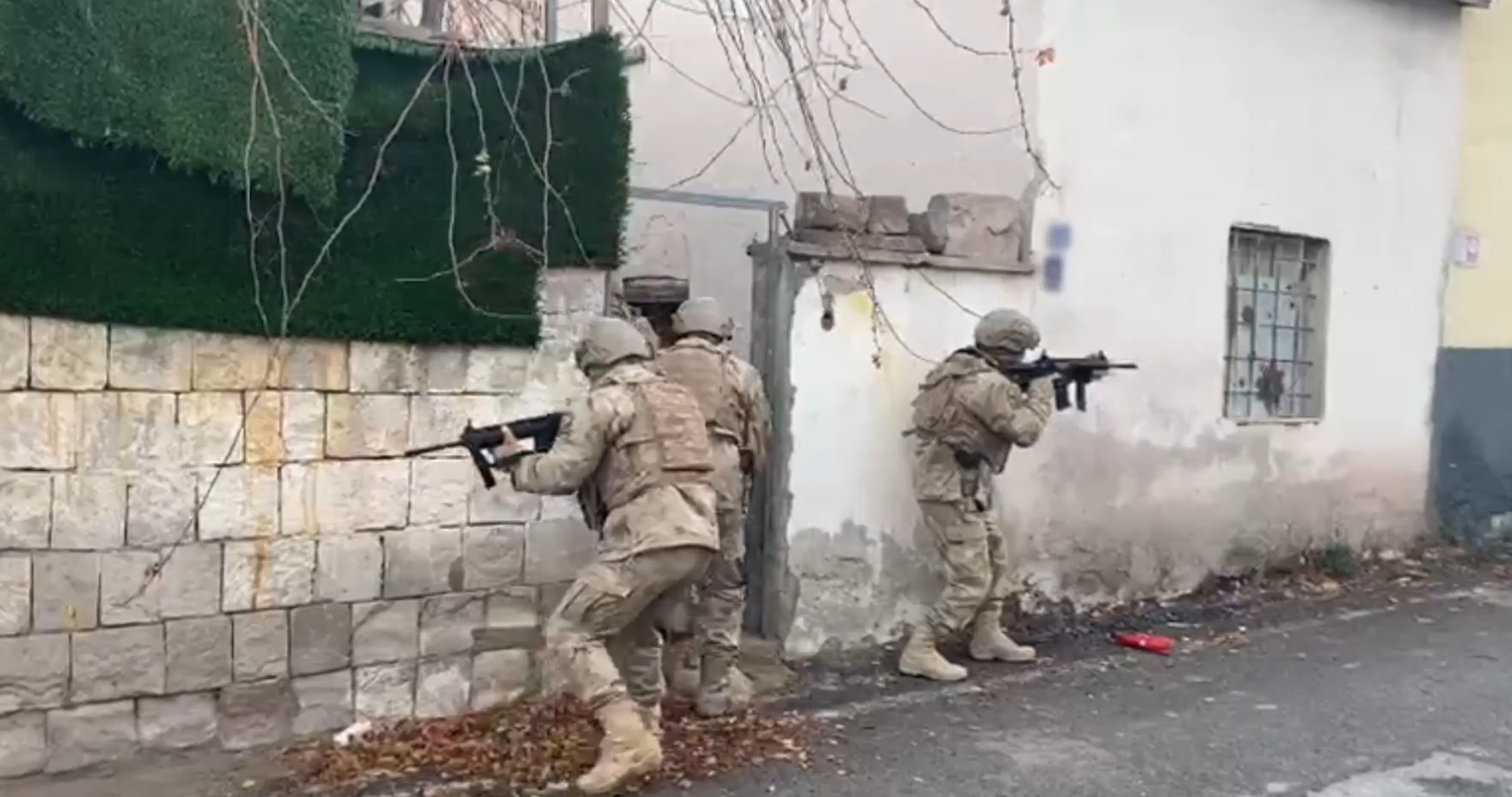 22 ildeki DAEŞ operasyonunda 92 gözaltı