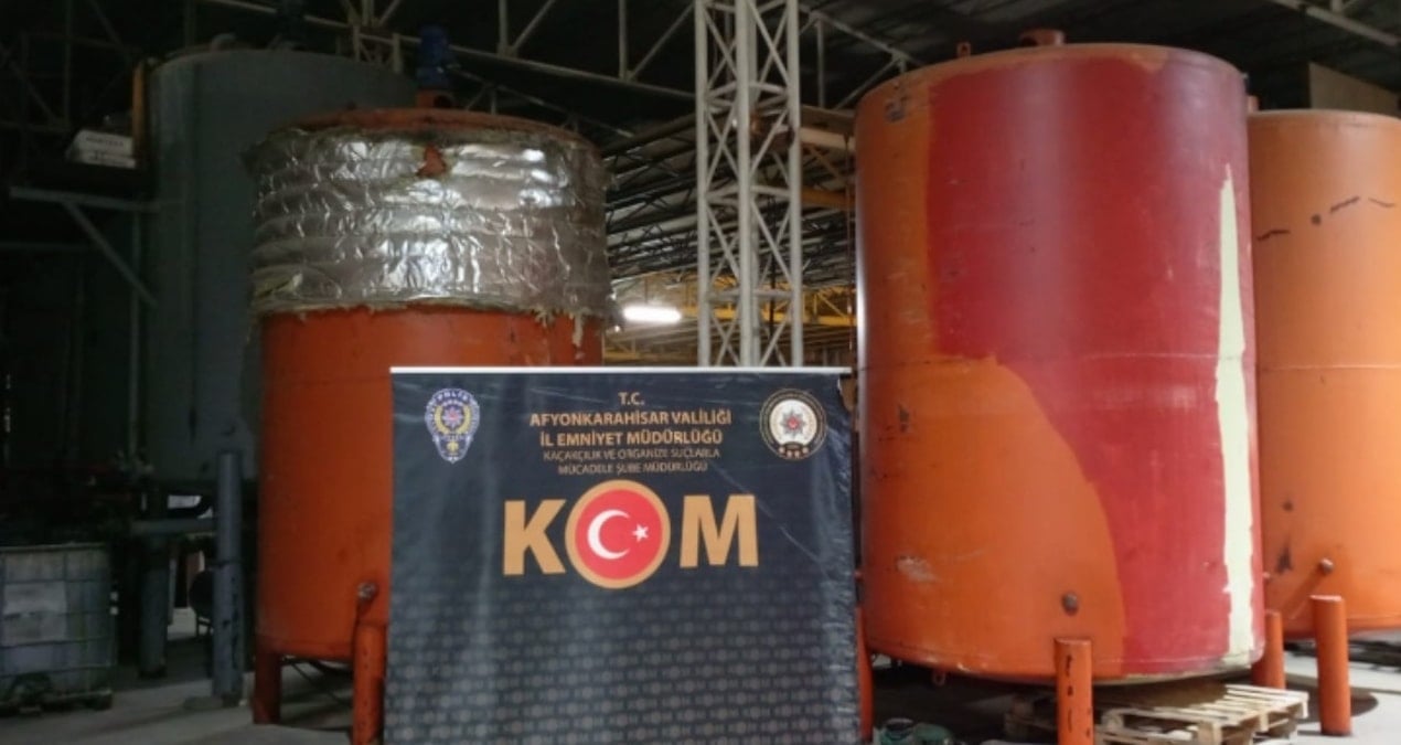 Afyonkarahisar’da kaçak akaryakıt operasyonu: 20 ton ele geçirildi