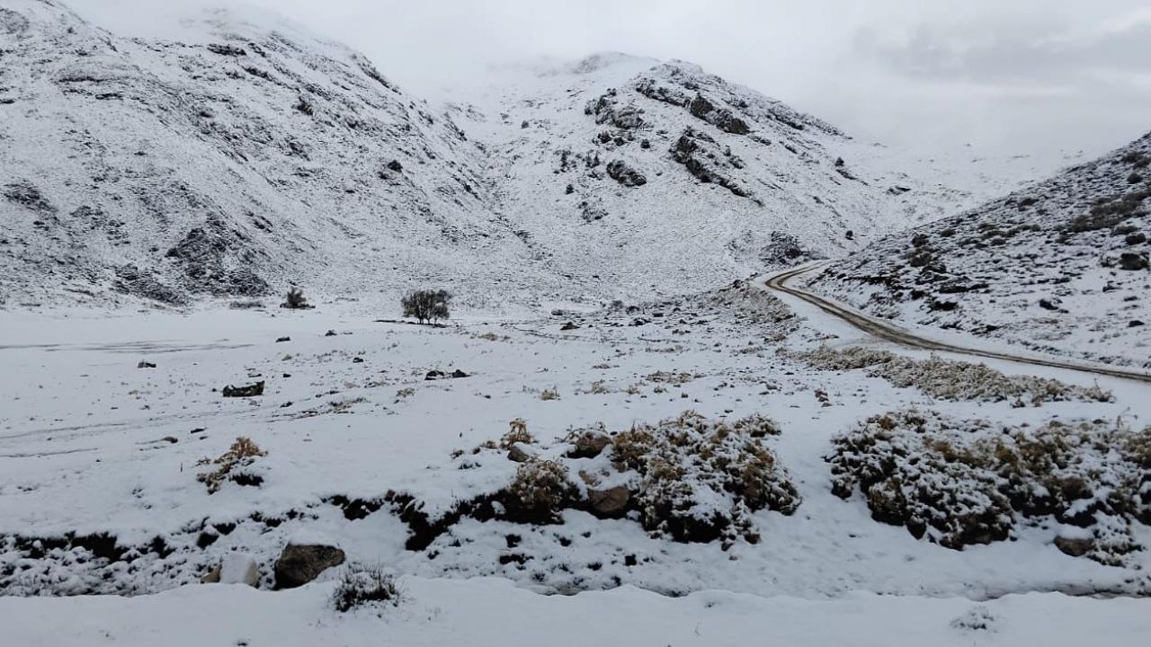 Antalya’nın yüksek kesimleri beyaza büründü
