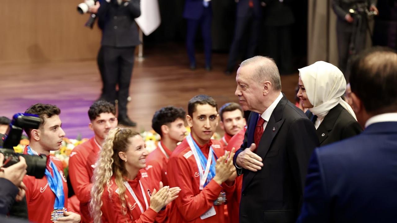 Bağcılar Belediyesi Engelliler Sarayı kursiyerleri Türkiye Buluşması’na katıldı