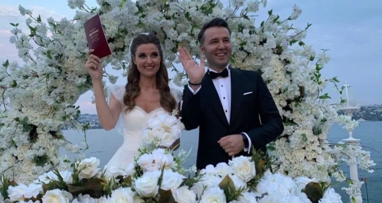 Mehmet Akif Ersoy tutuklanınca gözler eski eşe döndü: Herkes aynı mesajı yazdı