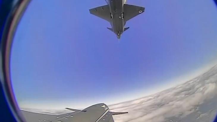 Türkiye’den dünya havacılık tarihinde bir ilk! Selçuk Baykratar görüntüleri paylaştı