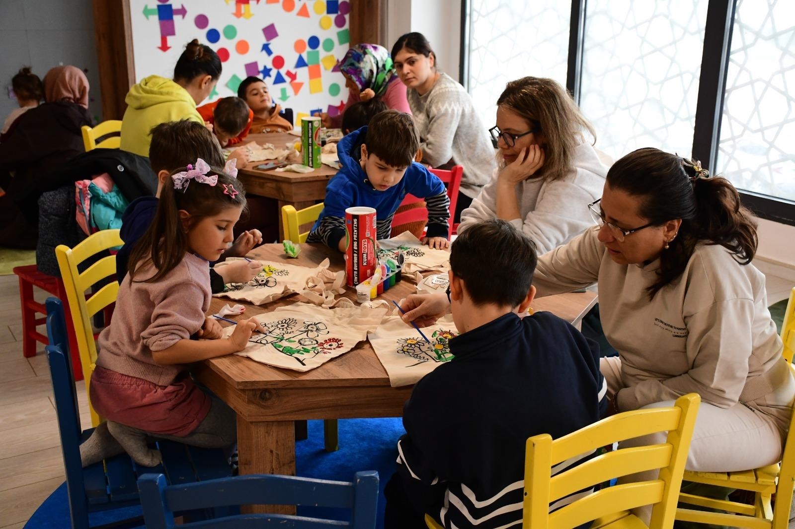 Ahmet Akın Öğrencileri Unutmadı, Yarıyıl Etkinlikleri Yüzleri Güldürdü