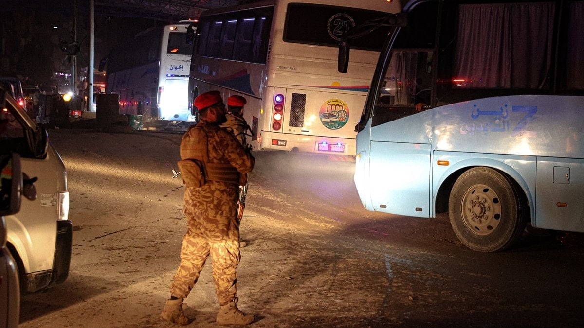 Şeyh Maksud’da SDG unsurları tahliye edildi: 400 terörist bölgeden çıkarıldı