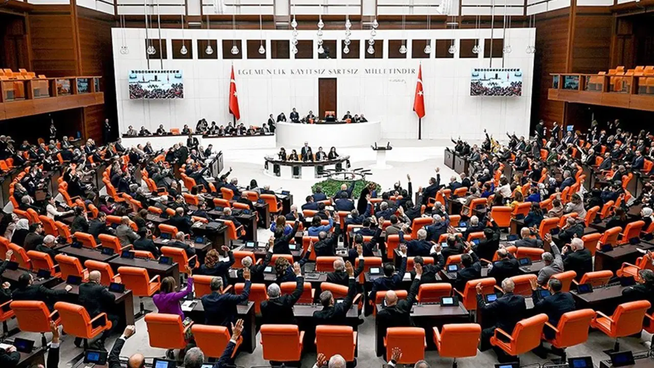 GELİNİM MUTFAKTA 28 MAYIS 2026 PUAN DURUMU: Rekabet Kızıştı! Bugün Kim Birinci Oldu?